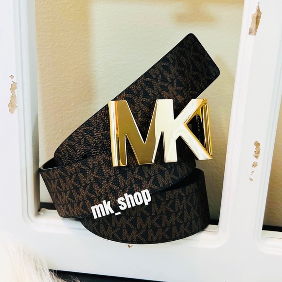 Michael Kors Women’s Twist Reversible Belt Medium - Picture 2 of 10